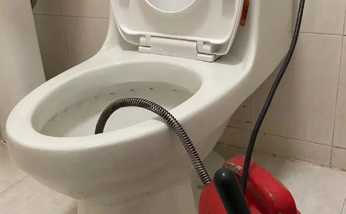 马桶冲水没压力怎么处理 马桶冲水没压力怎么处理